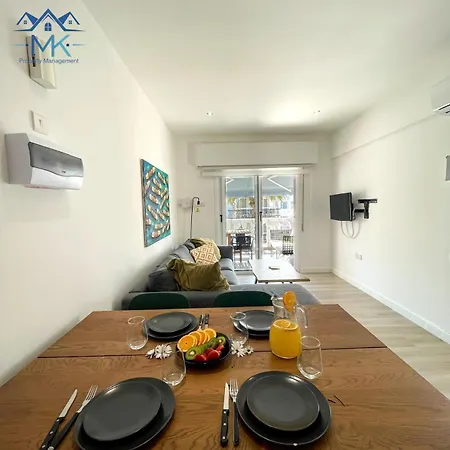 Laura's Cozy לרנקה