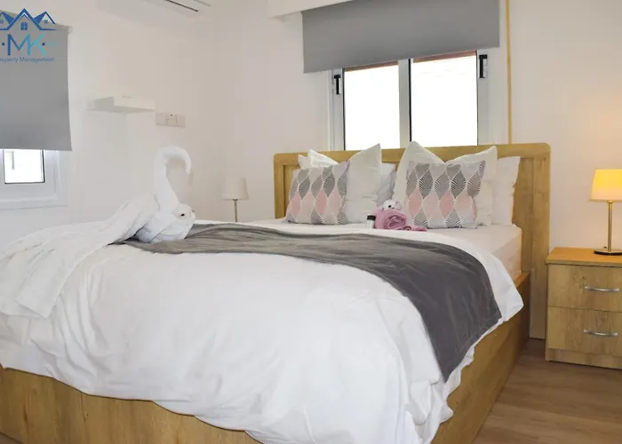 Laura's Cozy Appartement Larnaca